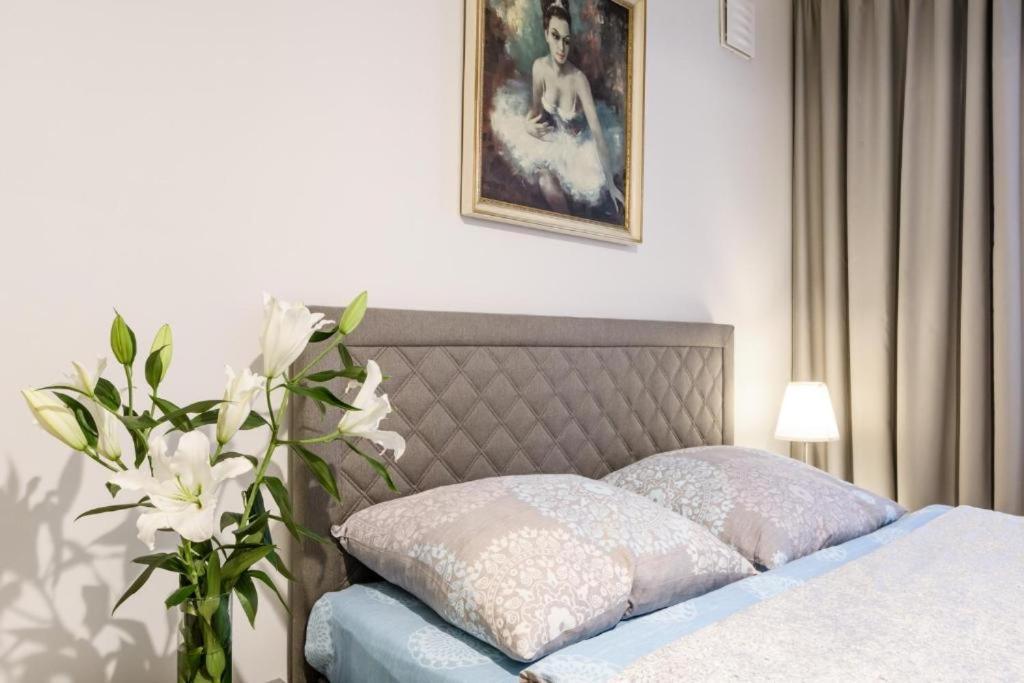Nr 1 Europa22 Centrum Apartment Old Town Warsaw Stare Miasto Historyczna Kamienica Umiejscowiona W Zabytkowej Czesci Warszawy Obok Parku Multimedialnego I Barbakanu Parking 24H Sniadanie Opcjonaln Breakfast Optional Check In From 14 Pm Parter Ground Kültér fotó