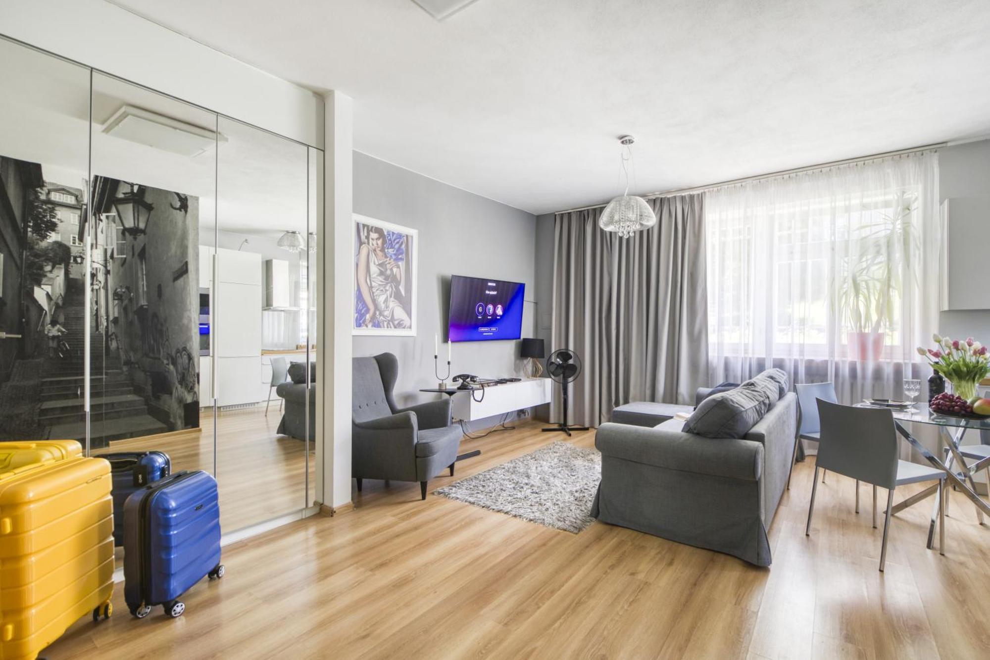 Nr 1 Europa22 Centrum Apartment Old Town Warsaw Stare Miasto Historyczna Kamienica Umiejscowiona W Zabytkowej Czesci Warszawy Obok Parku Multimedialnego I Barbakanu Parking 24H Sniadanie Opcjonaln Breakfast Optional Check In From 14 Pm Parter Ground Kültér fotó