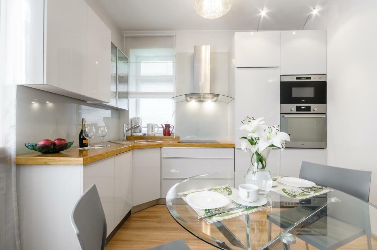 Nr 1 Europa22 Centrum Apartment Old Town Warsaw Stare Miasto Historyczna Kamienica Umiejscowiona W Zabytkowej Czesci Warszawy Obok Parku Multimedialnego I Barbakanu Parking 24H Sniadanie Opcjonaln Breakfast Optional Check In From 14 Pm Parter Ground Kültér fotó