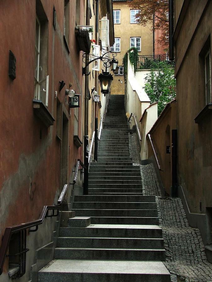 Nr 1 Europa22 Centrum Apartment Old Town Warsaw Stare Miasto Historyczna Kamienica Umiejscowiona W Zabytkowej Czesci Warszawy Obok Parku Multimedialnego I Barbakanu Parking 24H Sniadanie Opcjonaln Breakfast Optional Check In From 14 Pm Parter Ground Kültér fotó